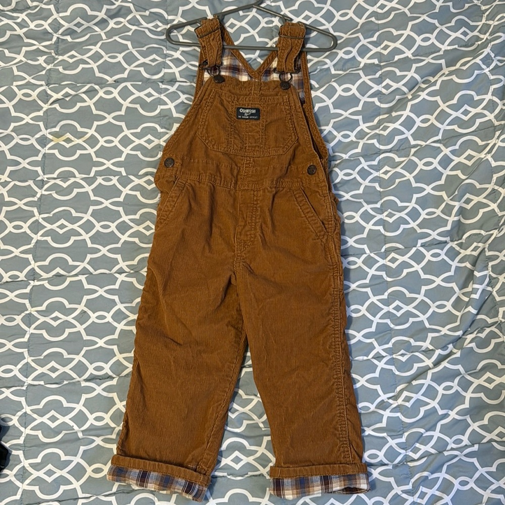 4T Oshkosh bib overalls